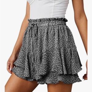 Black and White Flowy Floral Ruffle Shorts